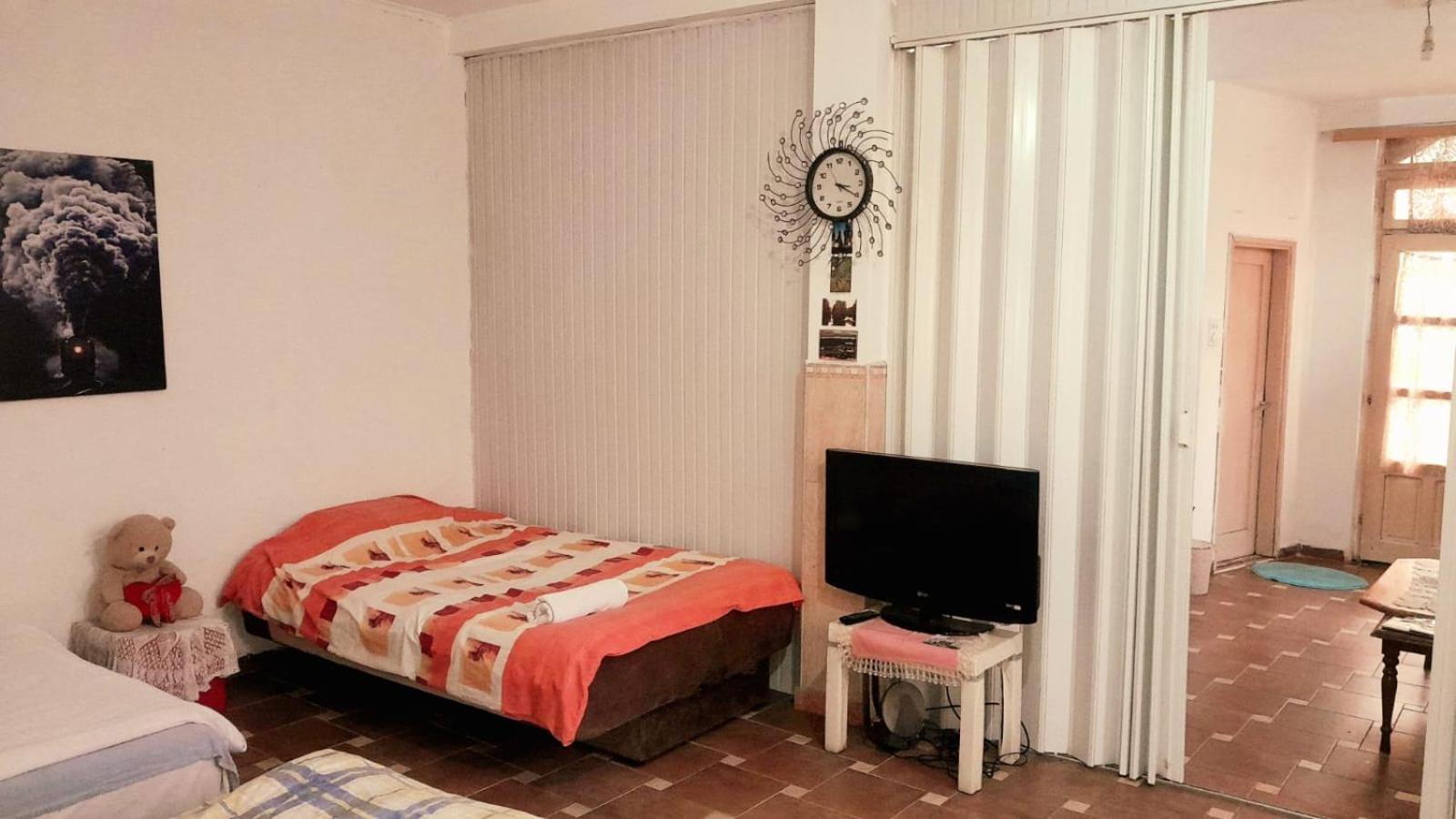 Bed and Breakfast Adem'S Cozy Terrace Retreat Skopie Exterior foto
